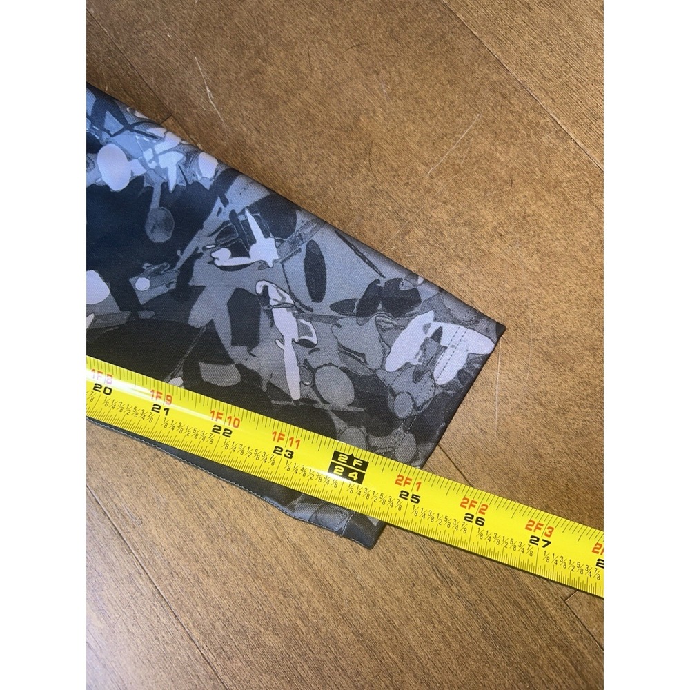 The North Face Women's Luxe Motivation Pocket 7/8 Legging Large Camo Black Gray - Picture 3 of 7